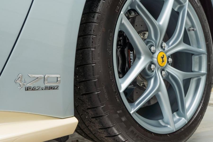 Детали экстерьера Ferrari F12berlinetta 70th Anniversary 2017 года  (фото 18 из 47)